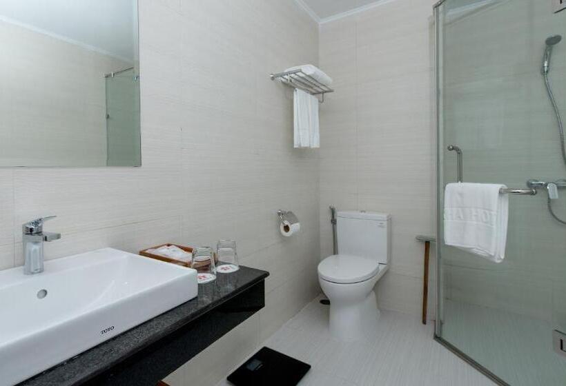 اتاق استاندارد با تخت بزرگ, Sokha Palace Siem Reap