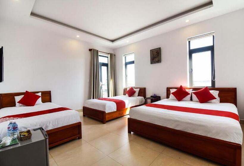 اتاق لوکس خانوادگی, Suburban Villa