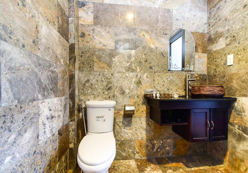 اتاق لوکس, Suburban Villa