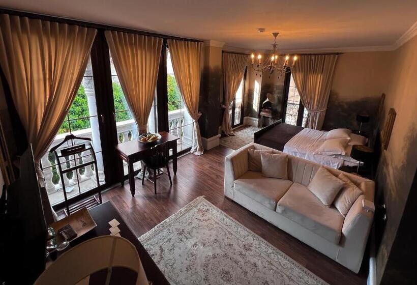 חדר דחוקס עם מיטת קינג, Boutique Vila 8