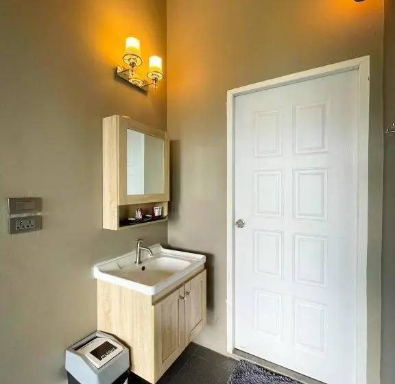 スタンダード4人部屋, Krin Resort