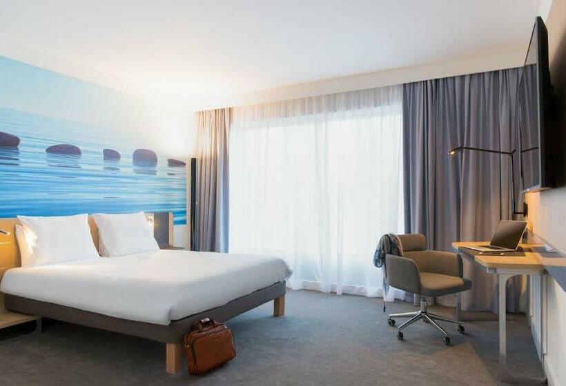 Номер Superior, Novotel Charleroi Centre