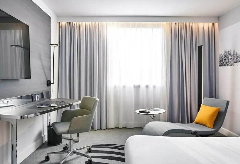 Superior-huone, Novotel Charleroi Centre