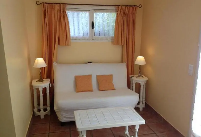 Suite with Terrace, B&b With Charm, Quiet, Kitchen, Sw Pool