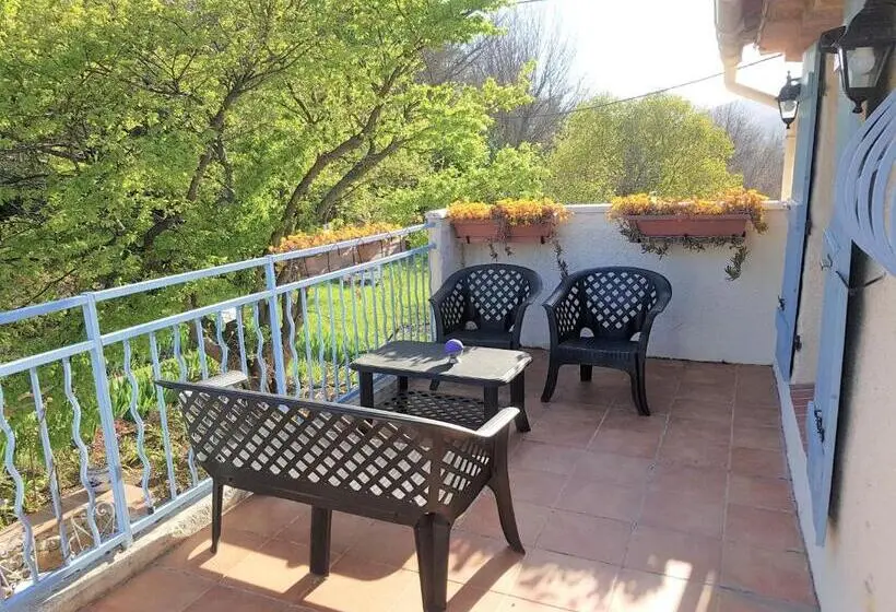 Standard Kolmen Hengen Huone, B&b With Charm, Quiet, Kitchen, Sw Pool
