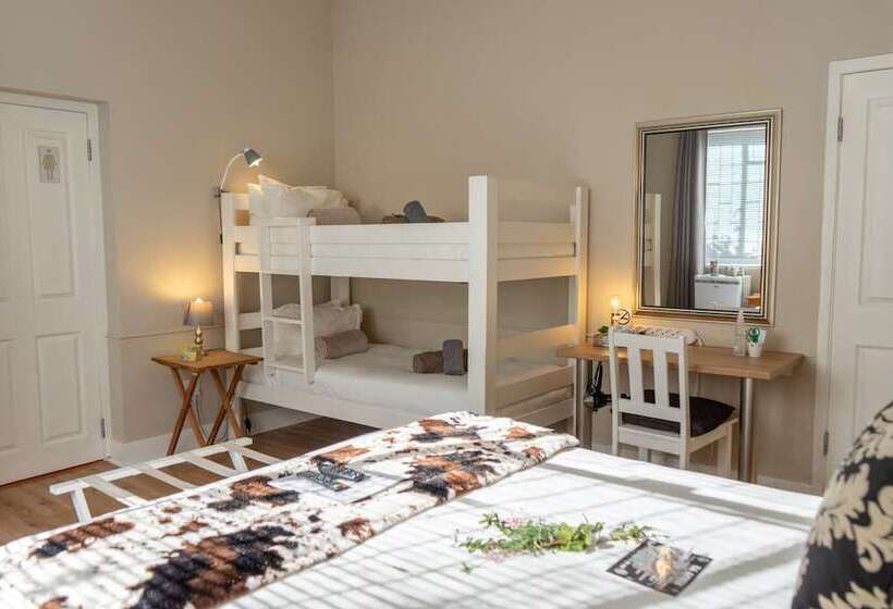 Четырехместный Номер Deluxe, De Akker Guest House Oudtshoorn