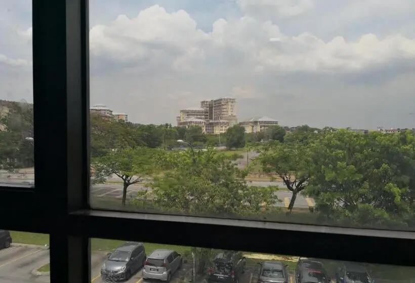 سوییت خانوادگی, Kristal Inn Hotel Uitm Shah Alam