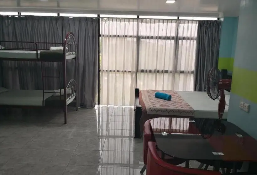 سوییت خانوادگی, Kristal Inn Hotel Uitm Shah Alam