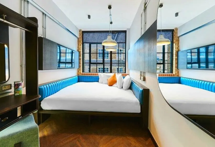 Standard Room, New Road
