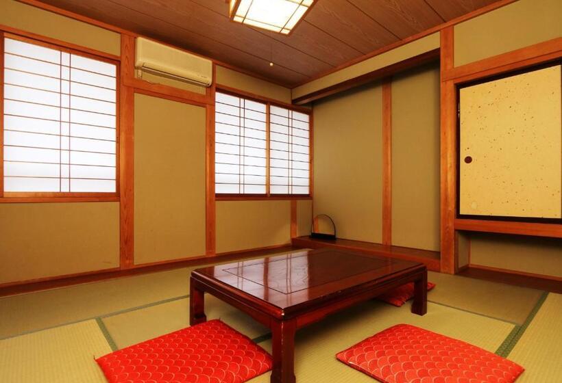 חדר סטנדרט, Jyonnobinayado Yoemu