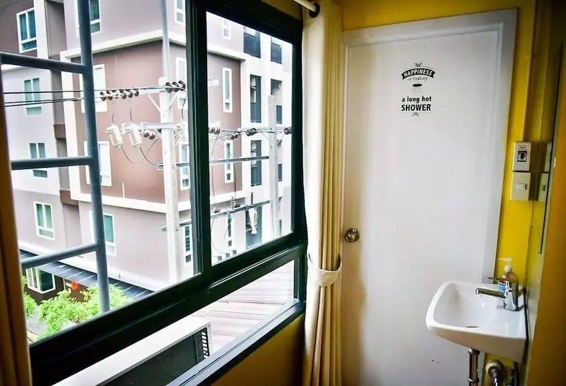 Standard Single Room Single Bed, Zzz Hostel   Don Mueang Airport