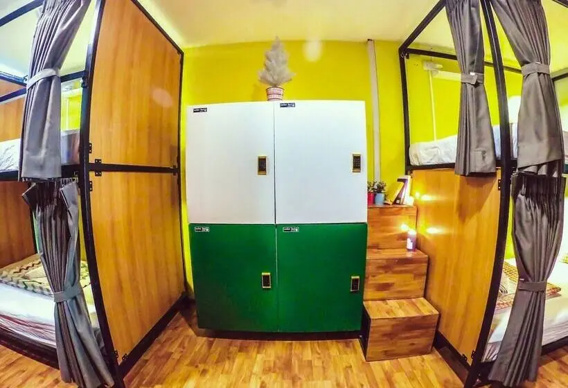تختخواب در اتاق مشترک, Zzz Hostel   Don Mueang Airport