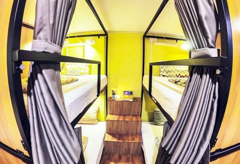 تختخواب در اتاق مشترک, Zzz Hostel   Don Mueang Airport