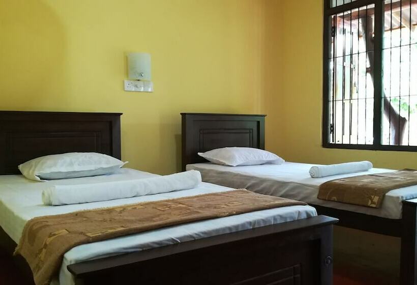 デラックストリプルルーム, Araliya Self Cooking Hostel