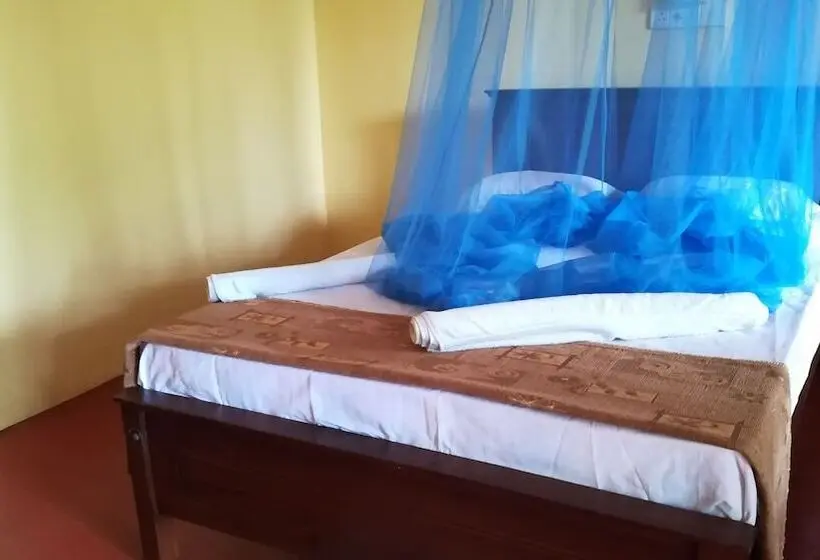 3 Bett Deluxe Zimmer, Araliya Self Cooking Hostel