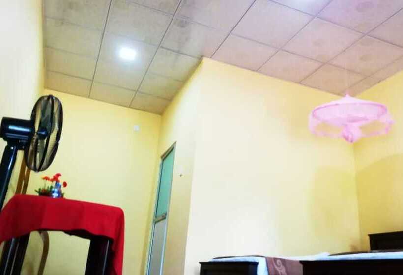 デラックストリプルルーム, Araliya Self Cooking Hostel