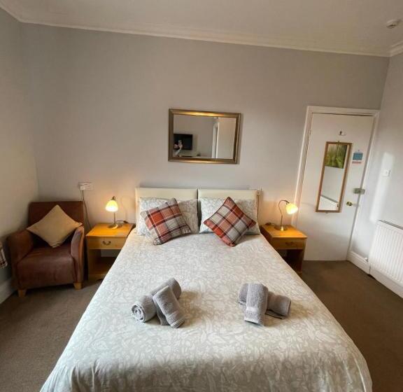 ファミリールーム, Rivendell Guest House