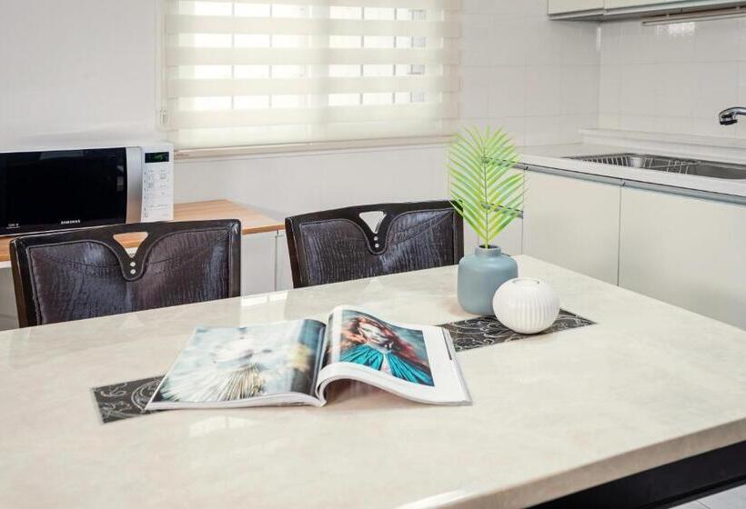 جناح, Home Fourest Resort Geoje