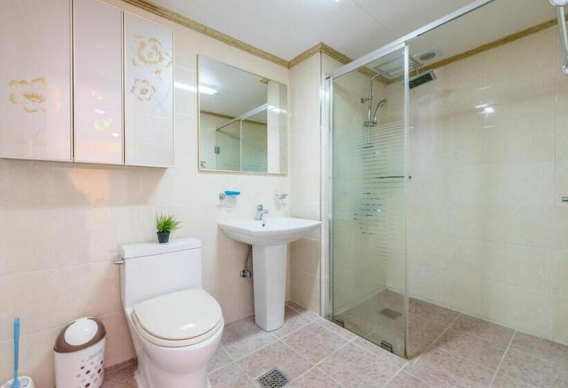 جناح مزود بتراس, Home Fourest Resort Geoje