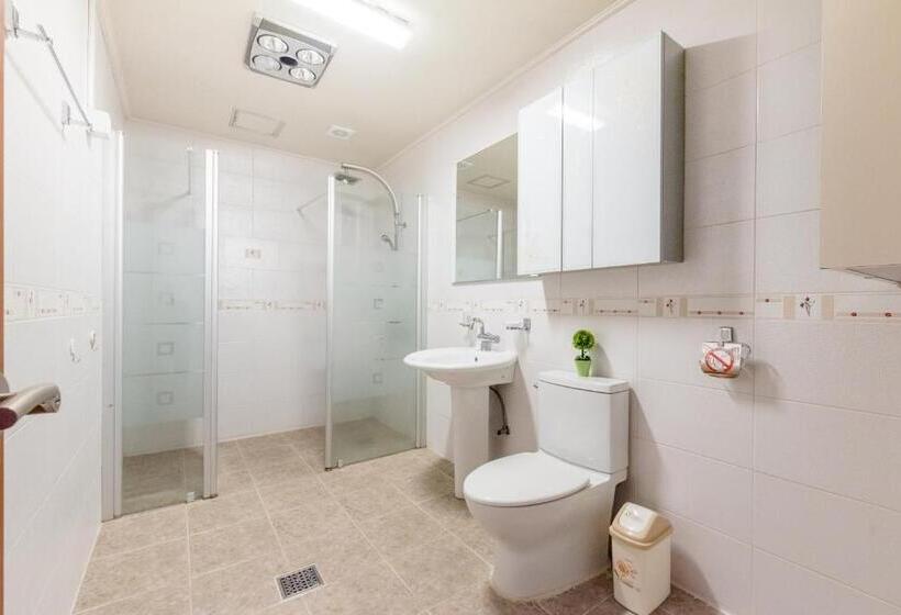 جناح مزود بتراس, Home Fourest Resort Geoje