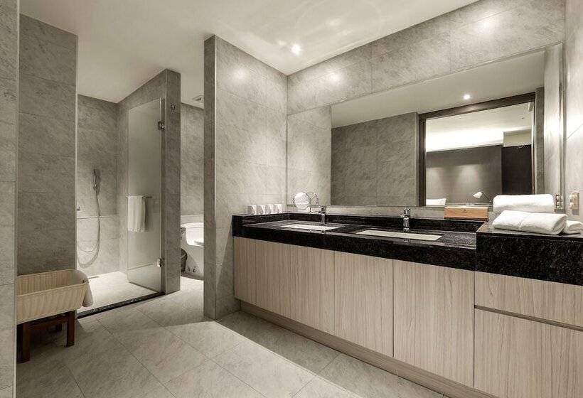 اتاق خانوادگی, Cuncyue Hot Spring Resort