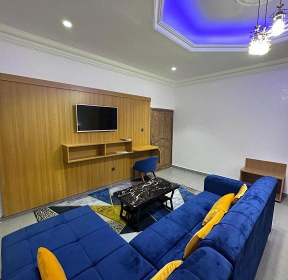 سوییت, De L Aeroport