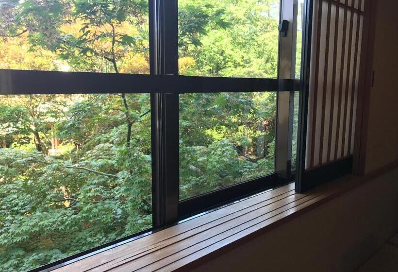 חדר סטנדרט, Kazen No Sho