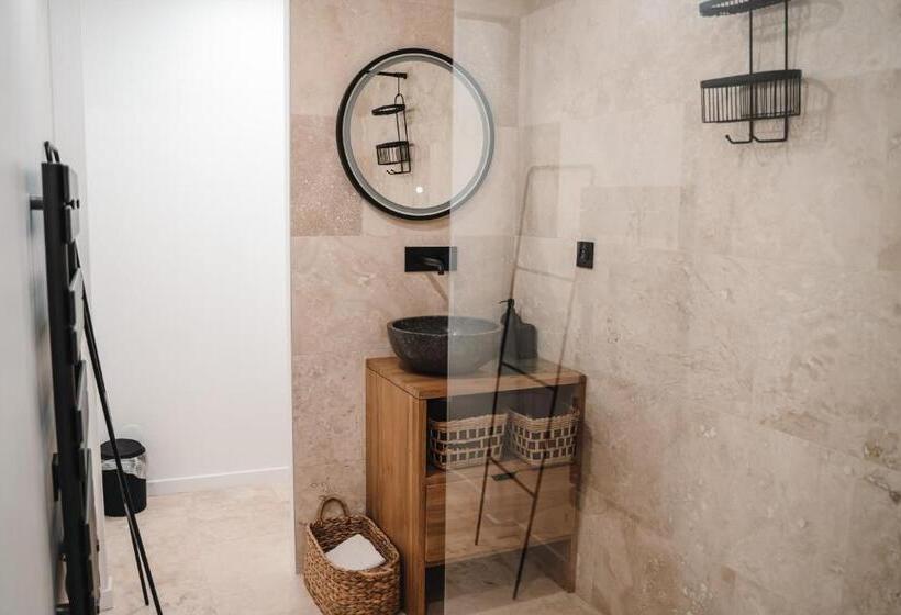 جناح دوبلكس, Domaine De Pelican