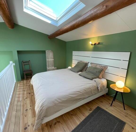 جناح دوبلكس, Domaine De Pelican