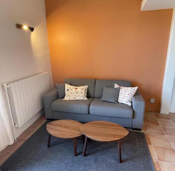 إستوديو قياسى, Domaine De Pelican