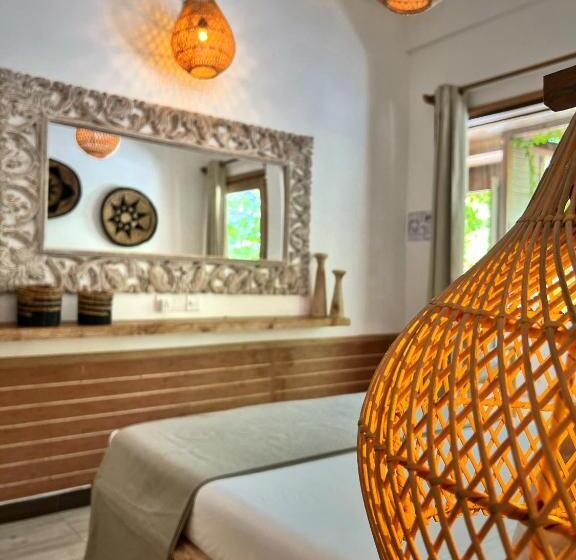 اتاق خانوادگی با چشمانداز دریا, Iru Maldives