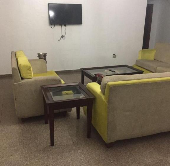 آپارتمان 1 خوابه, Christine Apartment Hotel Ltd