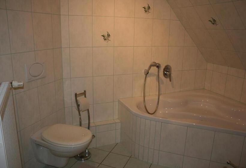 ファミリールーム, Gasthaus & Hotel Zur Linde