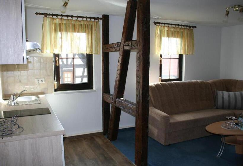 スタンダードトリプルルーム, Gasthaus & Hotel Zur Linde