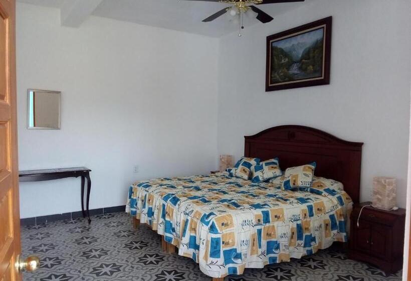 اتاق استاندارد با تخت بزرگ, Hacienda San Miguel
