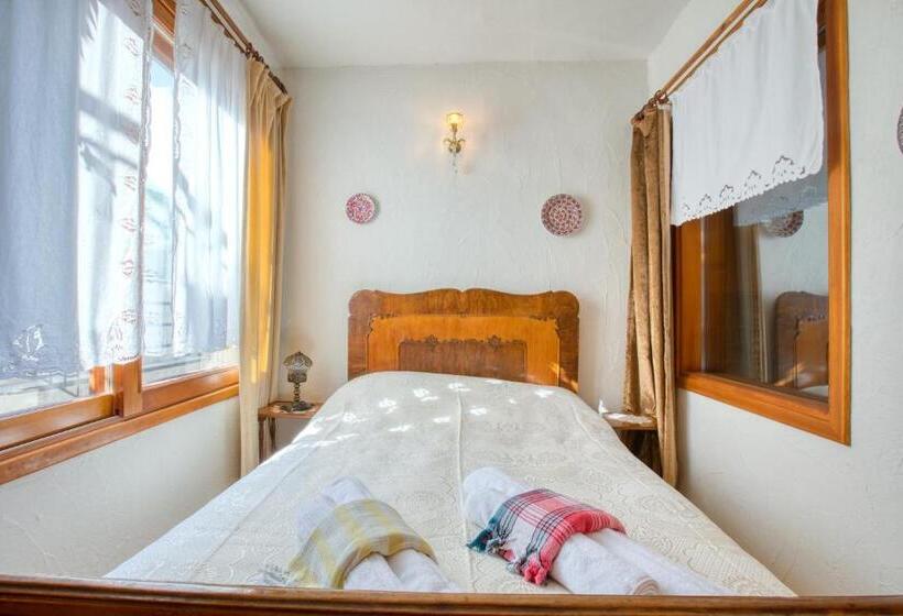 スタンダードルーム, Kirazli Sultan Konak