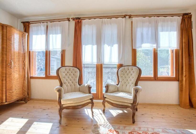 キングサイズベッドのスタンダードルーム, Kirazli Sultan Konak