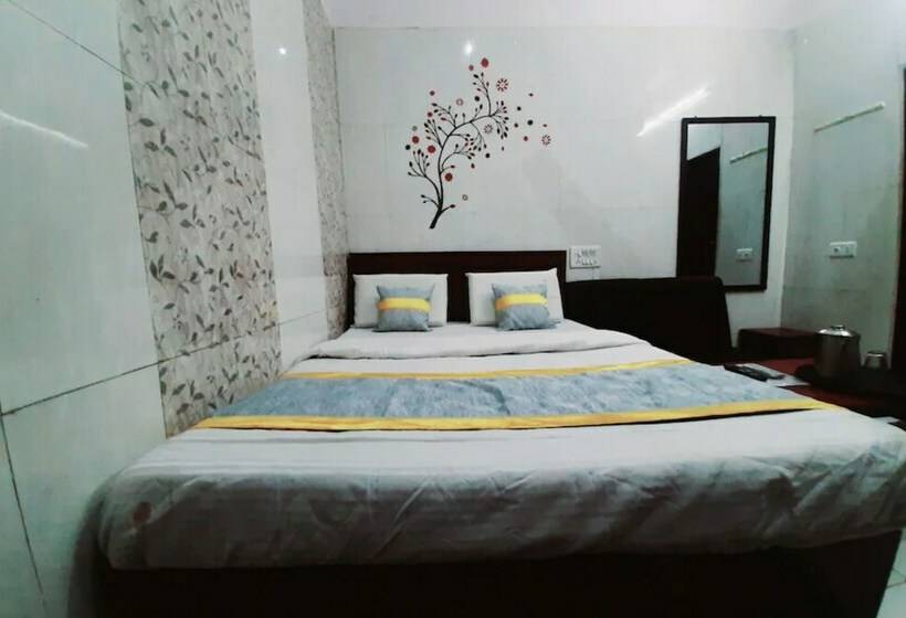 スタンダードルーム, Luxmi