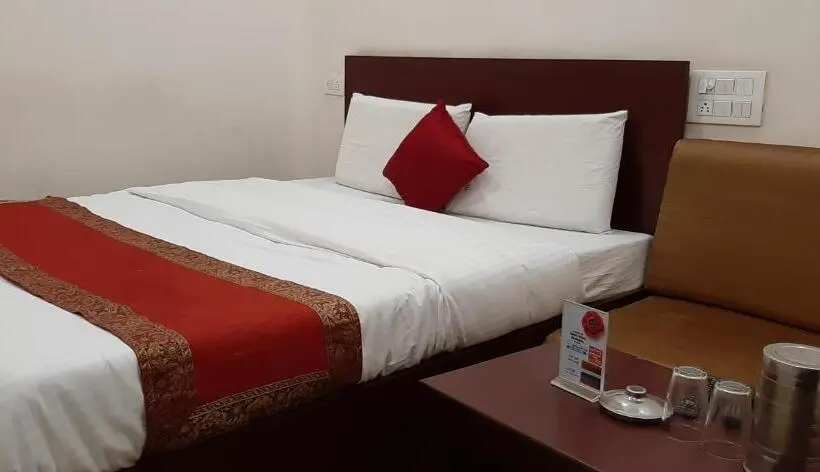 اتاق لوکس با تخت بزرگ, Luxmi