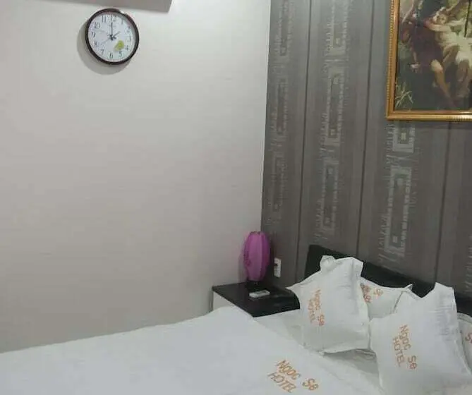اتاق استاندارد, Ngoc Se