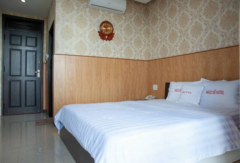 اتاق استاندارد, Ngoc Se