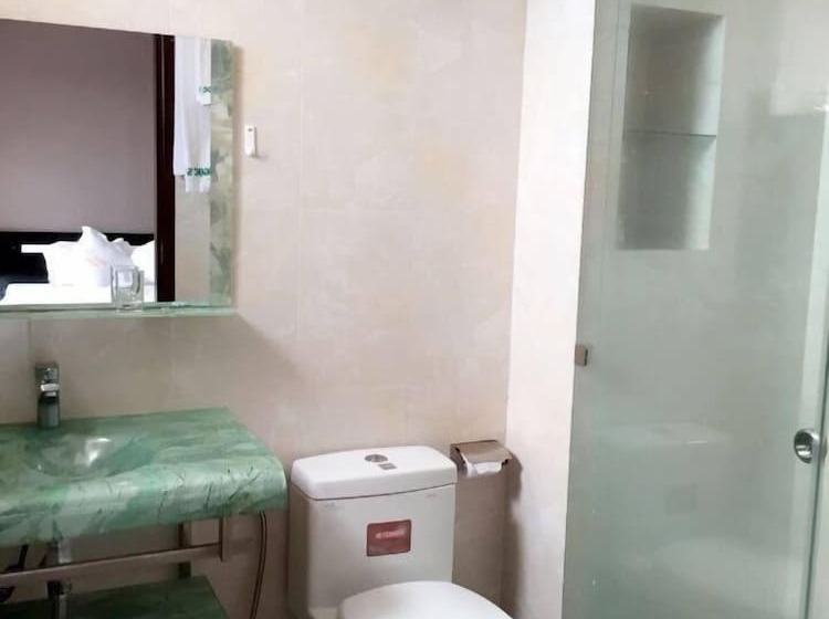 اتاق استاندارد چهار تخته, Ngoc Se