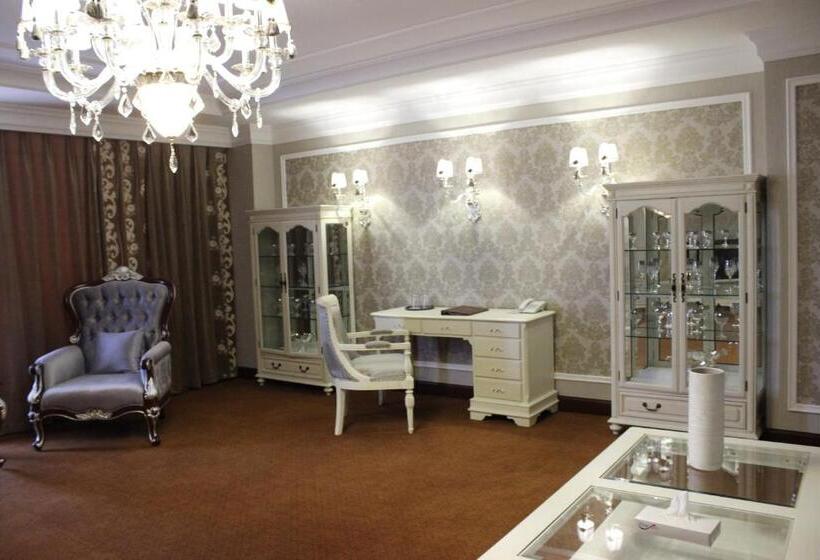 سوییت, Sultan Plaza