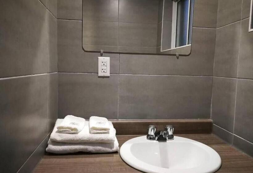 غرفة قياسية, Motel Chez Nous