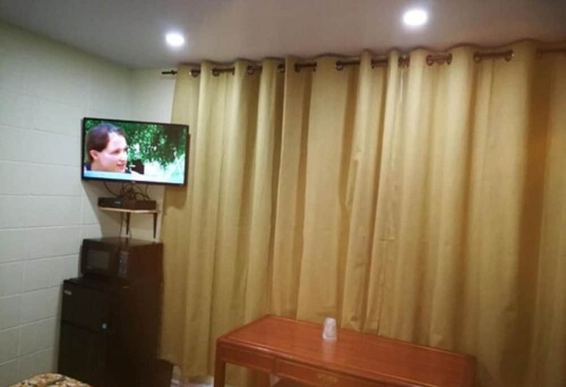 标准间, Motel Chez Nous