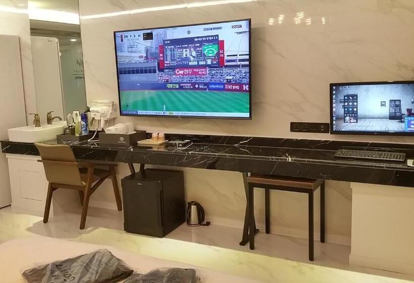 スタンダードルーム, Vovo