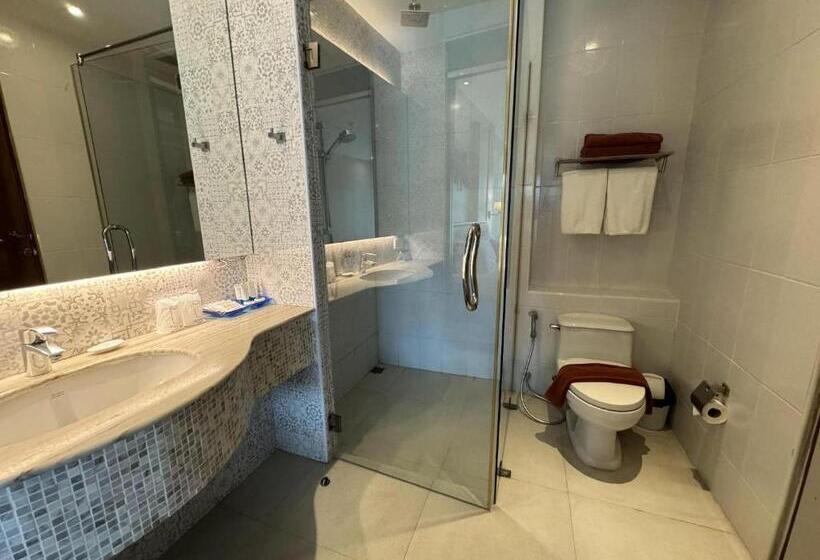 חדר דלוקס נוף לים, La Isla Pranburi Beach Resort