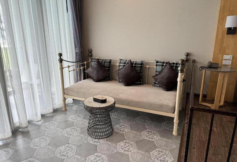 חדר דלוקס נוף לים, La Isla Pranburi Beach Resort