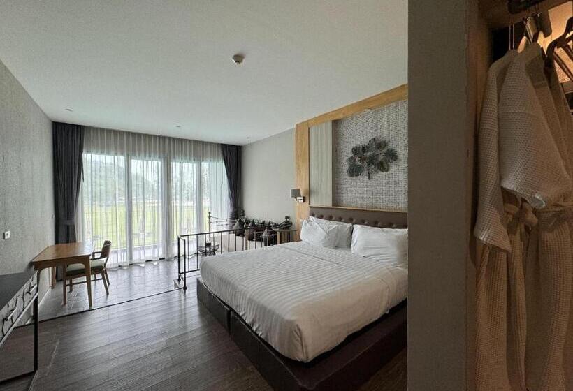 חדר דלוקס נוף לים, La Isla Pranburi Beach Resort