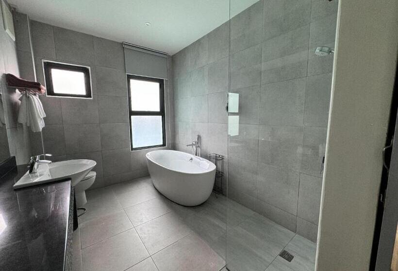 חדר משפחתי נוף לים, La Isla Pranburi Beach Resort